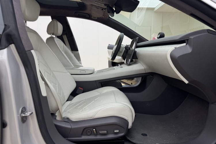 Used Nio ET7 2022 100kWh First Edition Right Front Seat
