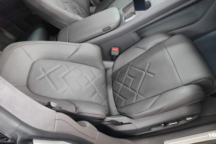 Used Nio ET7 2022 100kWh First Edition Right Front Seat