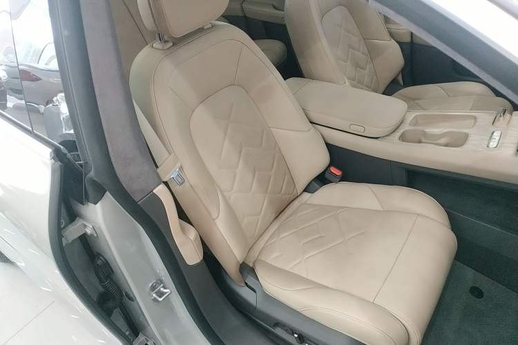 Used Nio ET7 2022 100kWh First Edition Right Front Seat