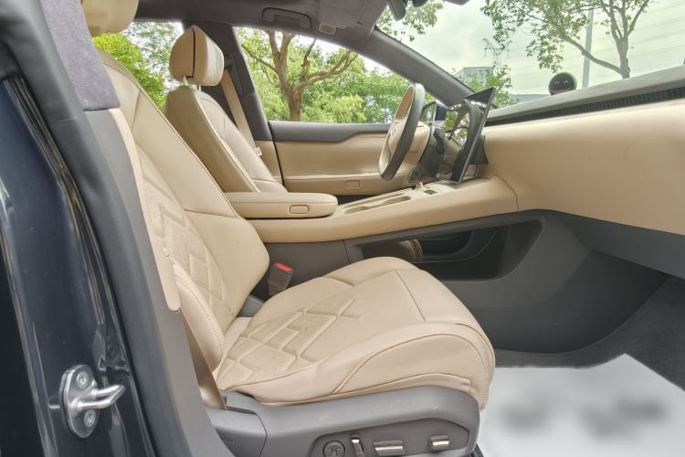 Used Nio ET7 2022 100kWh First Edition Right Front Seat