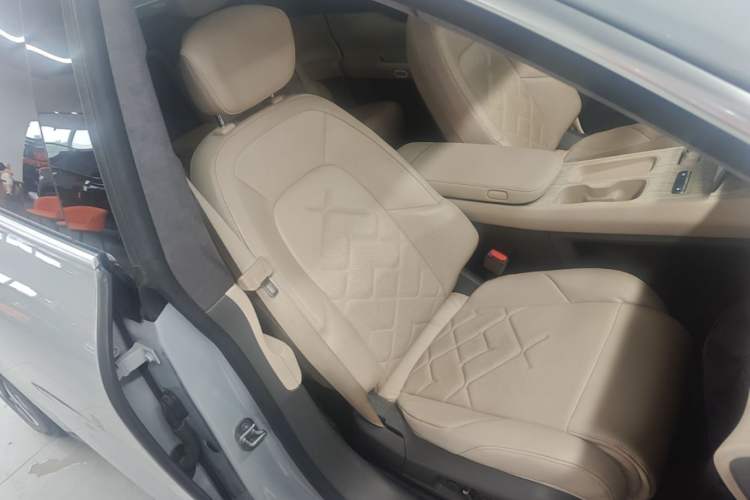 Used Nio ET7 2022 100kWh First Edition Right Front Seat