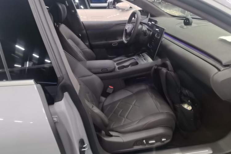 Used Nio ET7 2022 100kWh First Edition Right Front Seat
