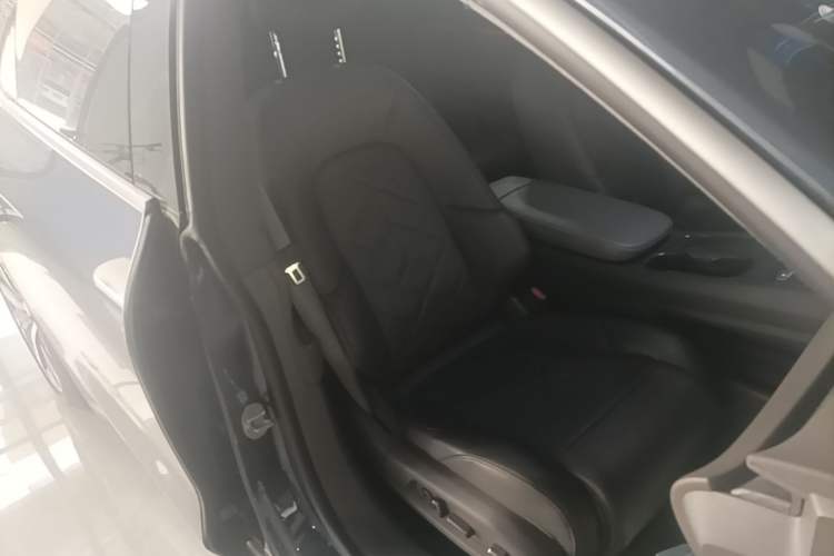 Used Nio ET7 2022 100kWh First Edition Right Front Seat