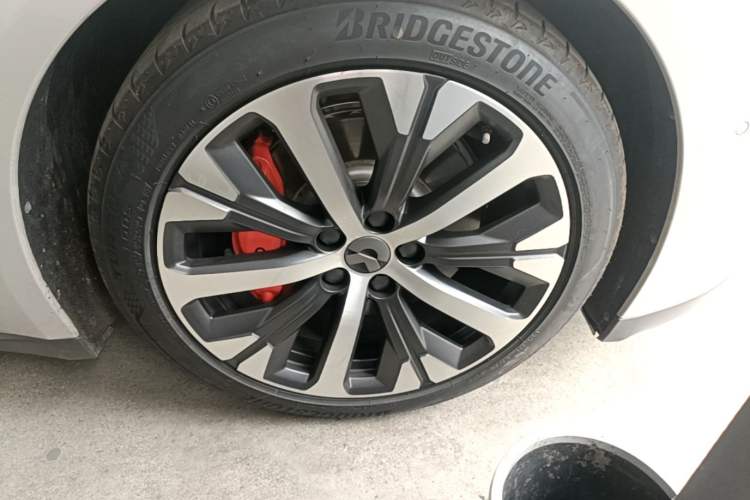 Used Nio ET7 2022 100kWh First Edition Right Front Wheel Hub