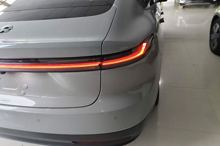 Used Nio ET7 2022 100kWh First Edition Right Rear Taillight