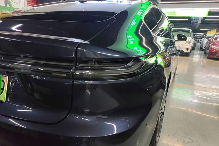Used Nio ET7 2022 100kWh First Edition Right Rear Taillight