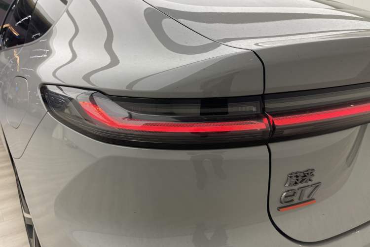 Used Nio ET7 2022 100kWh First Edition Right Rear Taillight