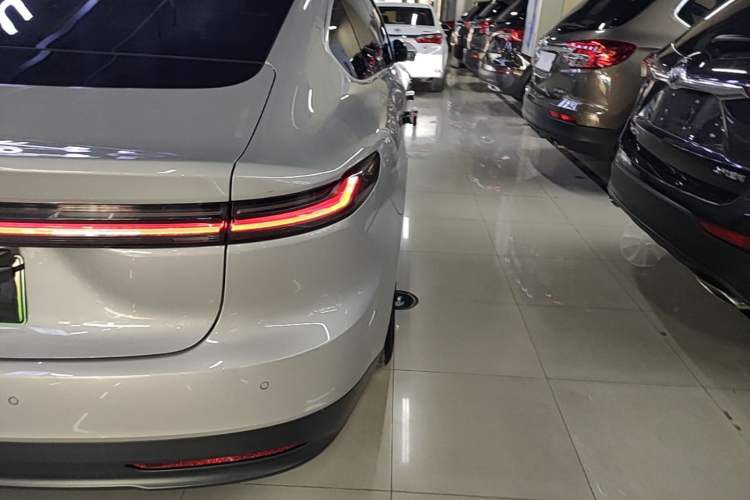 Used Nio ET7 2022 100kWh First Edition Right Rear Taillight
