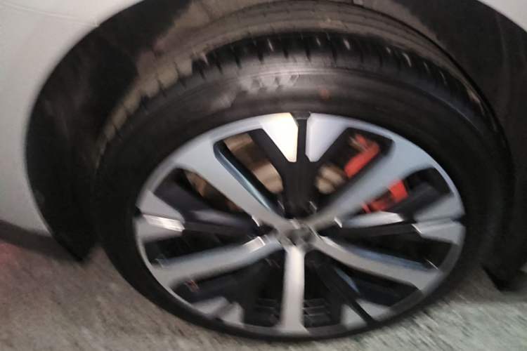 Used Nio ET7 2022 100kWh First Edition Right Rear Wheel Hub