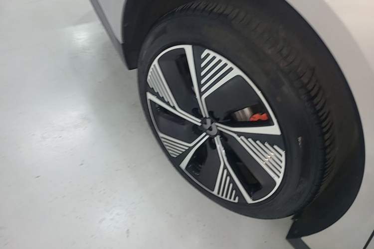 Used Nio ET7 2022 100kWh First Edition Right Rear Wheel Hub