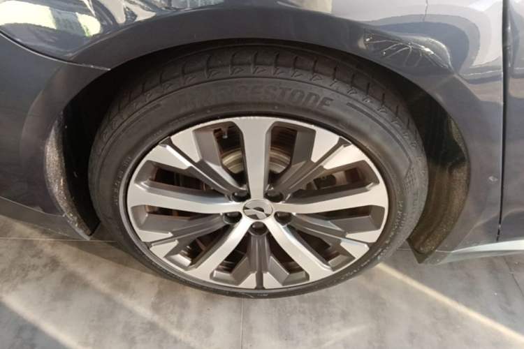 Used Nio ET7 2022 100kWh First Edition Right Rear Wheel Hub