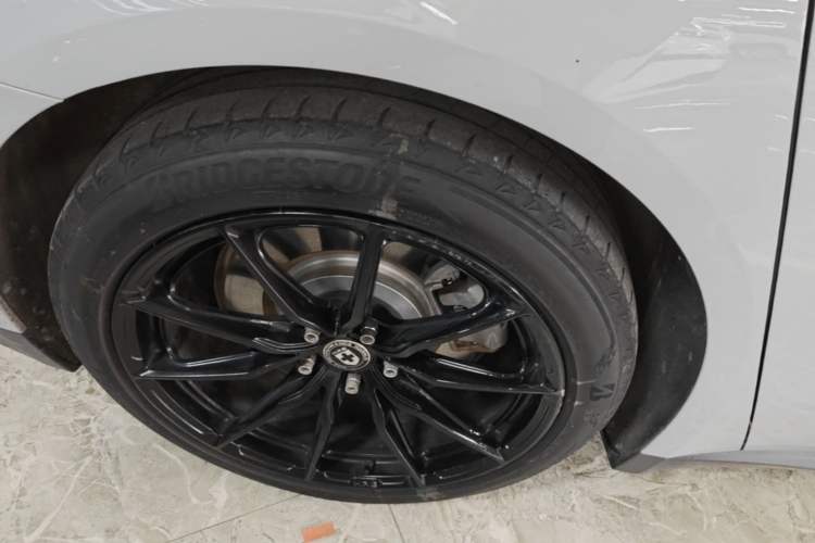Used Nio ET7 2022 100kWh First Edition Right Rear Wheel Hub