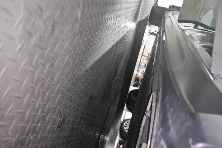 Used Nio ET7 2022 100kWh First Edition Right Side Sill