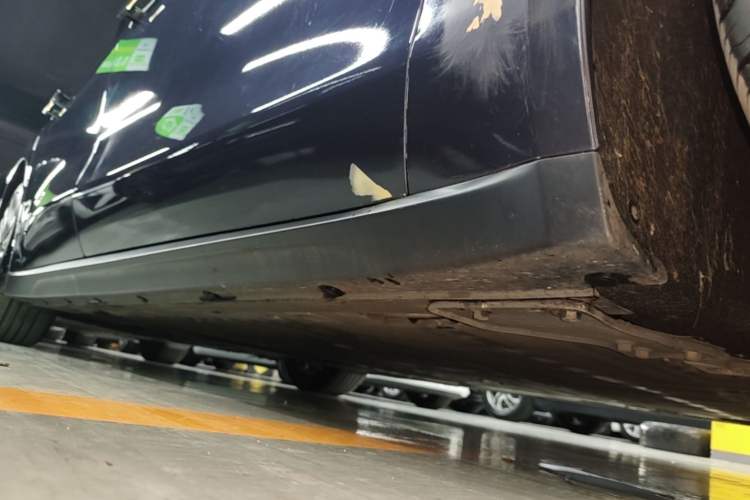 Used Nio ET7 2022 100kWh First Edition Right Side Sill