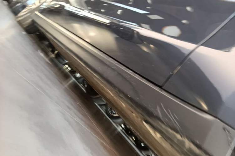 Used Nio ET7 2022 100kWh First Edition Right Side Sill