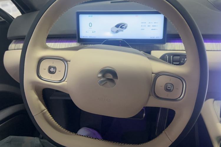Used Nio ET7 2022 75 kWh Steering Wheel