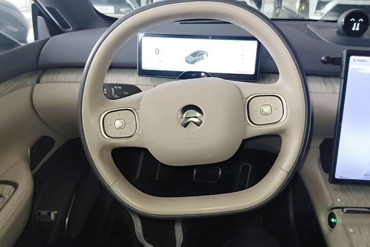 Used Nio ET7 2022 100kWh First Edition Steering Wheel