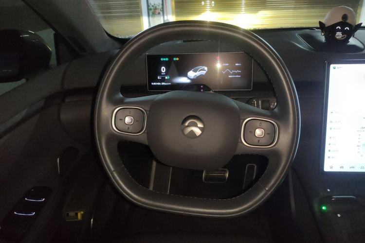 Used Nio ET7 2022 100kWh First Edition Steering Wheel