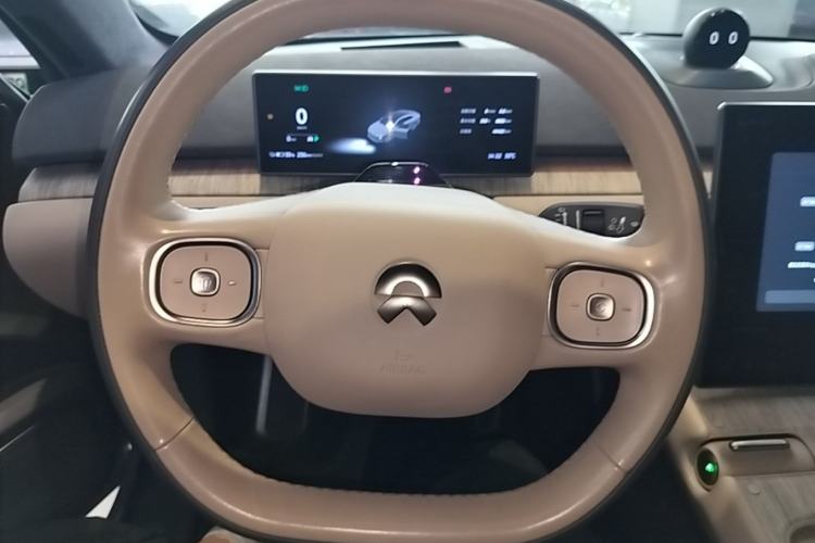 Used Nio ET7 2022 100kWh First Edition Steering Wheel
