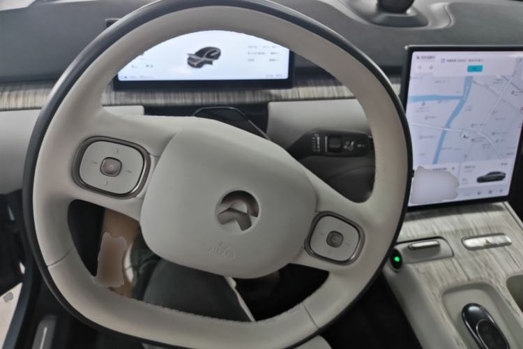 Used Nio ET7 2022 100kWh First Edition Steering Wheel