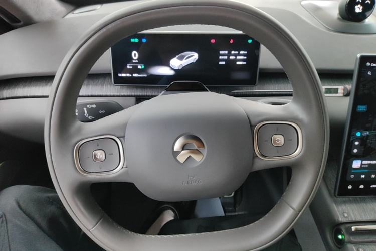 Used Nio ET7 2022 100kWh First Edition Steering Wheel