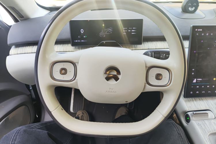 Used Nio ET7 2022 100kWh First Edition Steering Wheel