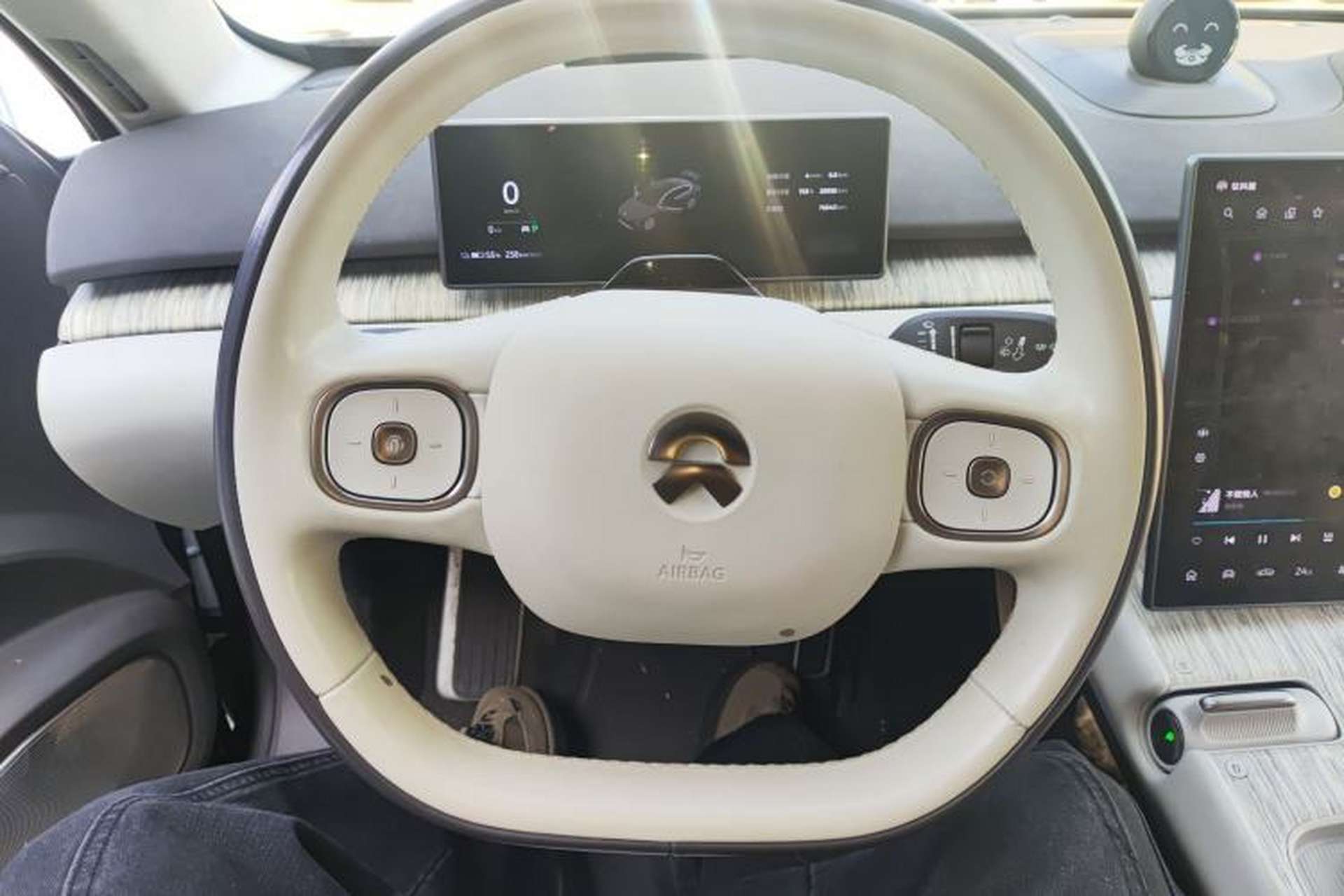 Used Nio ET7 2022 100kWh First Edition Steering Wheel
