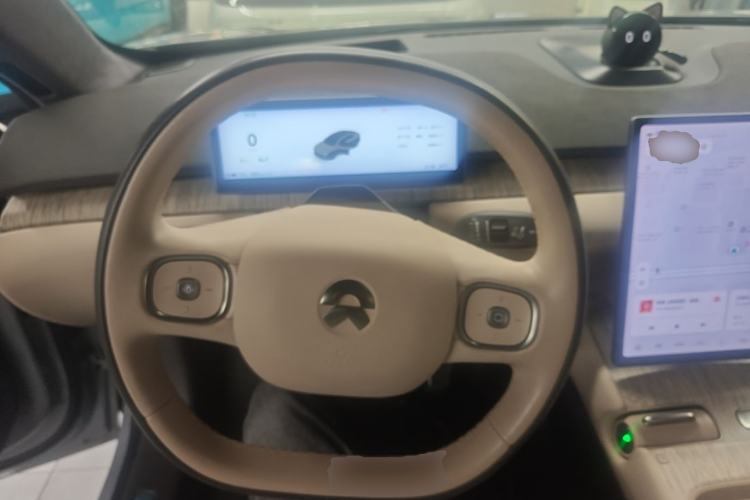 Used Nio ET7 2022 100kWh First Edition Steering Wheel