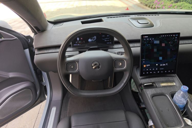 Used Nio ET7 2022 100 kWh Steering Wheel