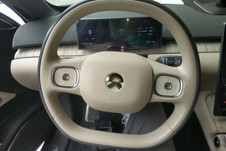 Used Nio ET7 2022 100kWh First Edition Steering Wheel