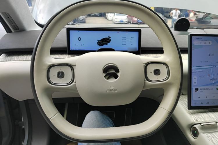 Used Nio ET7 2022 100kWh First Edition Steering Wheel