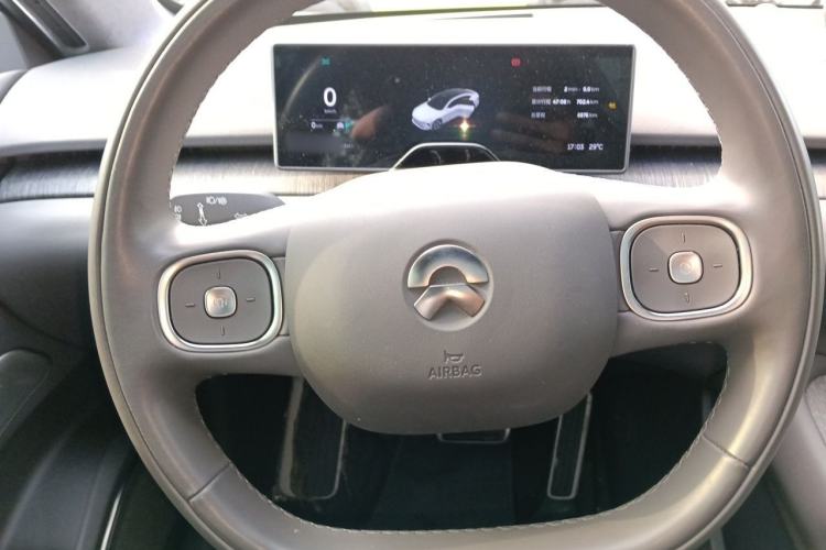 Used Nio ET7 2022 100kWh First Edition Steering Wheel