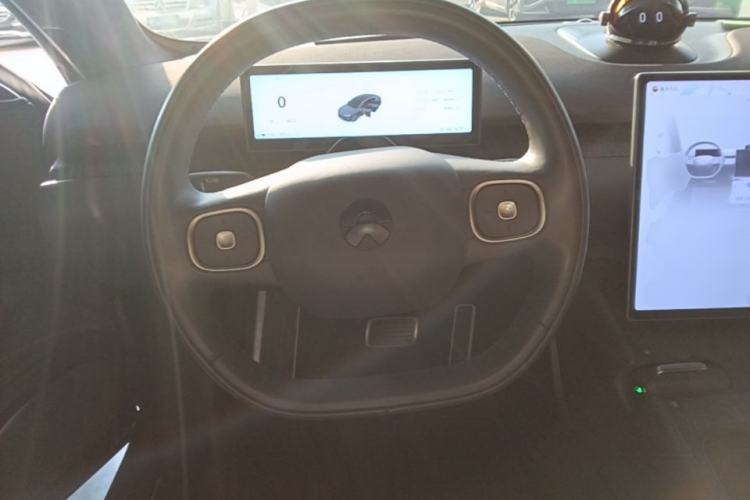 Used Nio ET7 2022 100kWh First Edition Steering Wheel