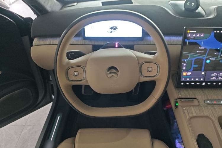 Used Nio ET7 2022 75 kWh Steering Wheel