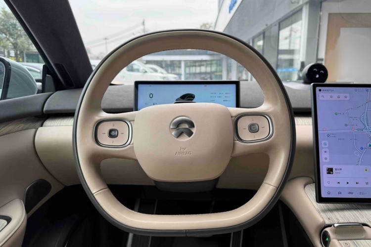 Used Nio ET7 2022 100kWh First Edition Steering Wheel