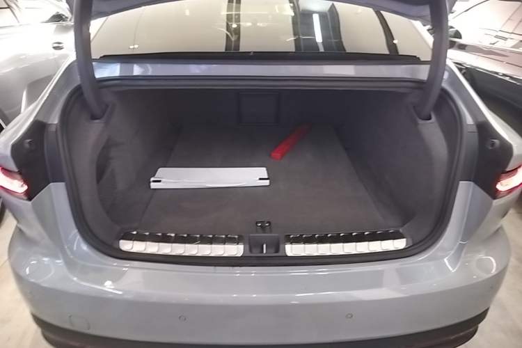 Used Nio ET7 2022 100kWh First Edition Trunk