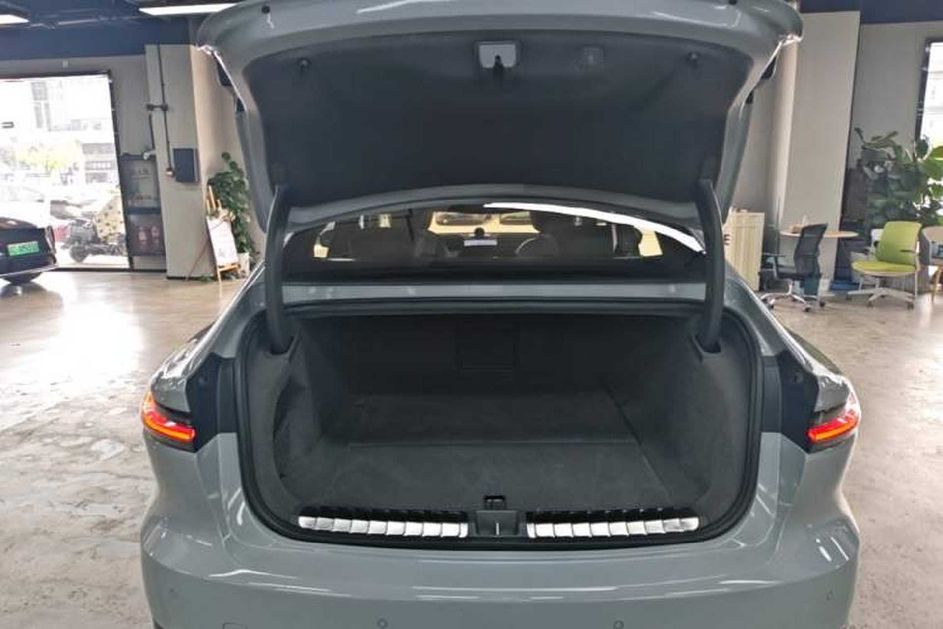 Used Nio ET7 2022 100kWh First Edition Trunk