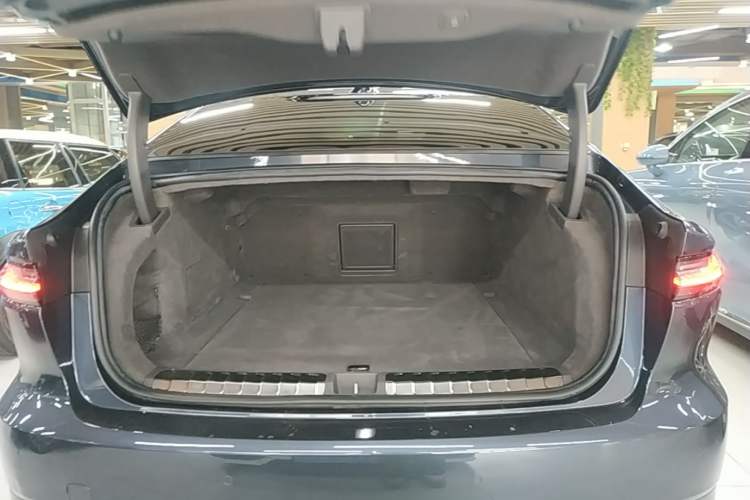 Used Nio ET7 2022 100kWh First Edition Trunk