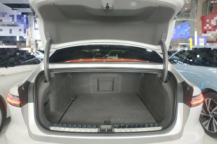 Used Nio ET7 2022 100kWh First Edition Trunk