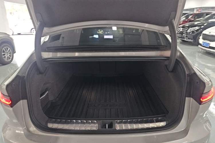 Used Nio ET7 2022 100kWh First Edition Trunk