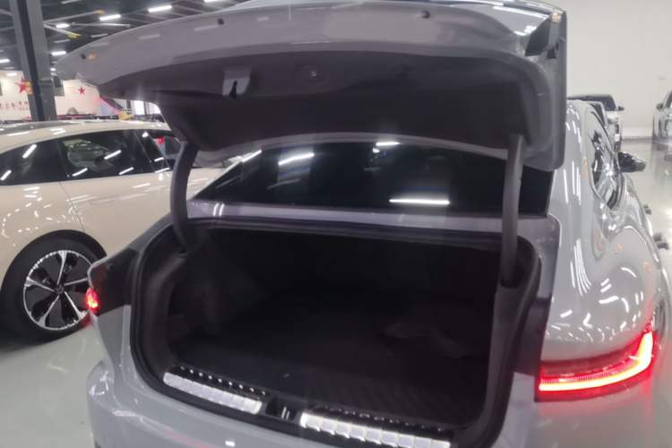 Used Nio ET7 2022 100kWh First Edition Trunk