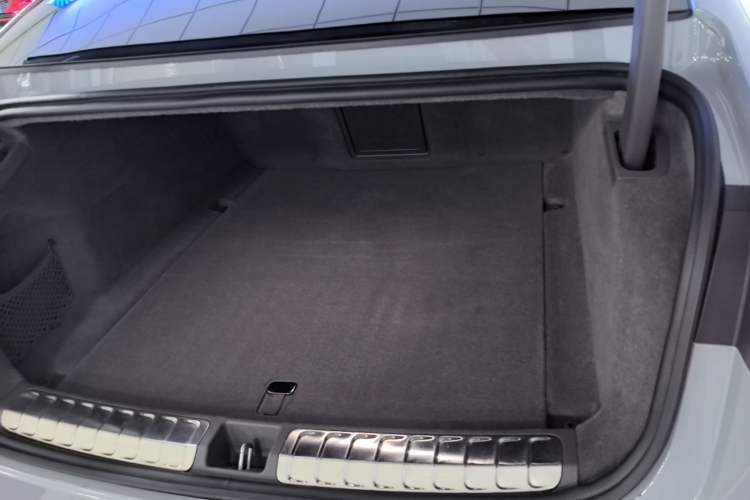 Used Nio ET7 2022 75 kWh Trunk