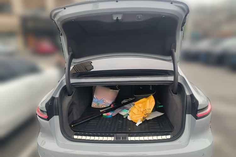 Used Nio ET7 2022 100 kWh Trunk