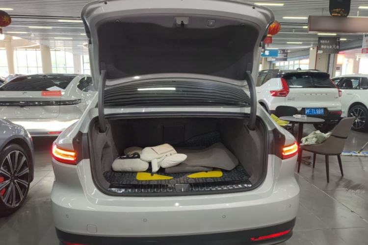 Used Nio ET7 2022 100kWh First Edition Trunk