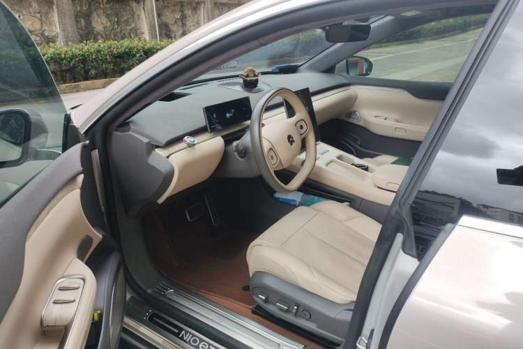 Used Nio ET7 2022 75 kWh Driver Seat