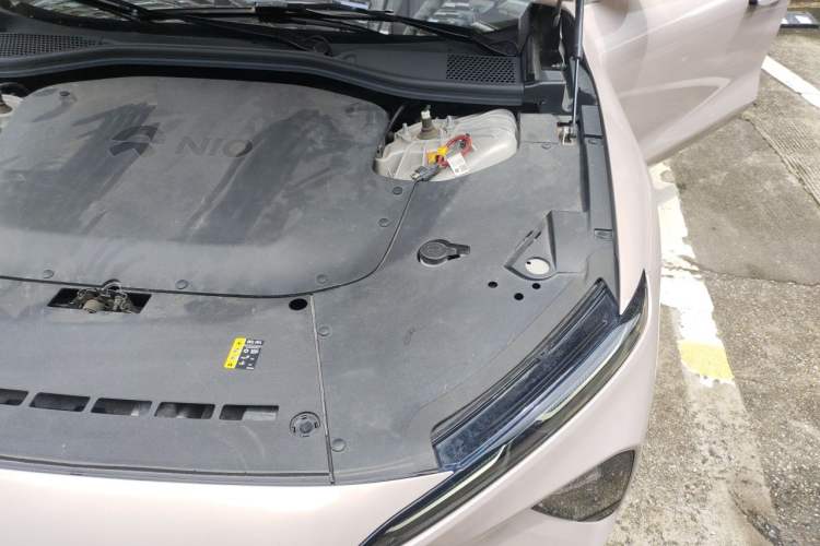Used Nio ET7 2022 75 kWh Engine Bay Left