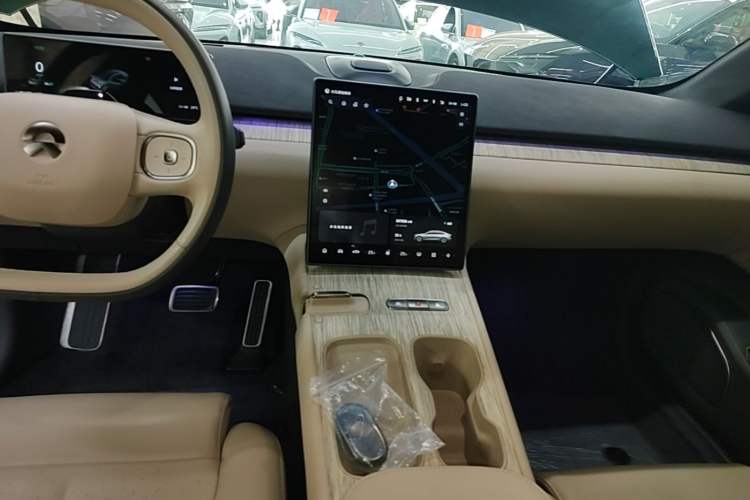 Used Nio ET7 2022 75 kWh Audio And AC Panel