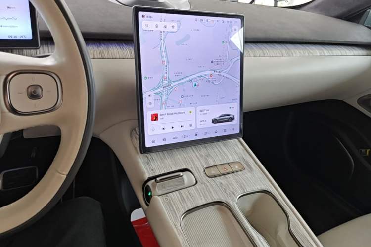 Used Nio ET7 2022 100kWh First Edition Audio And AC Panel