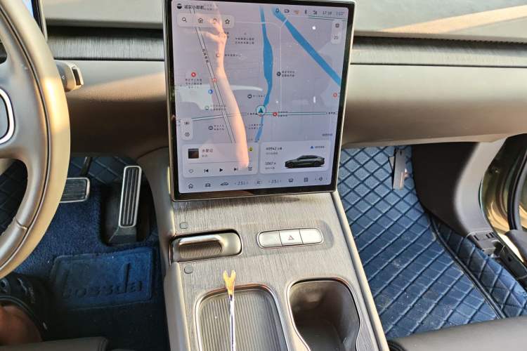 Used Nio ET7 2022 75 kWh Audio And AC Panel