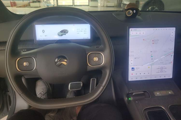 Used Nio ET7 2022 75 kWh Center Console